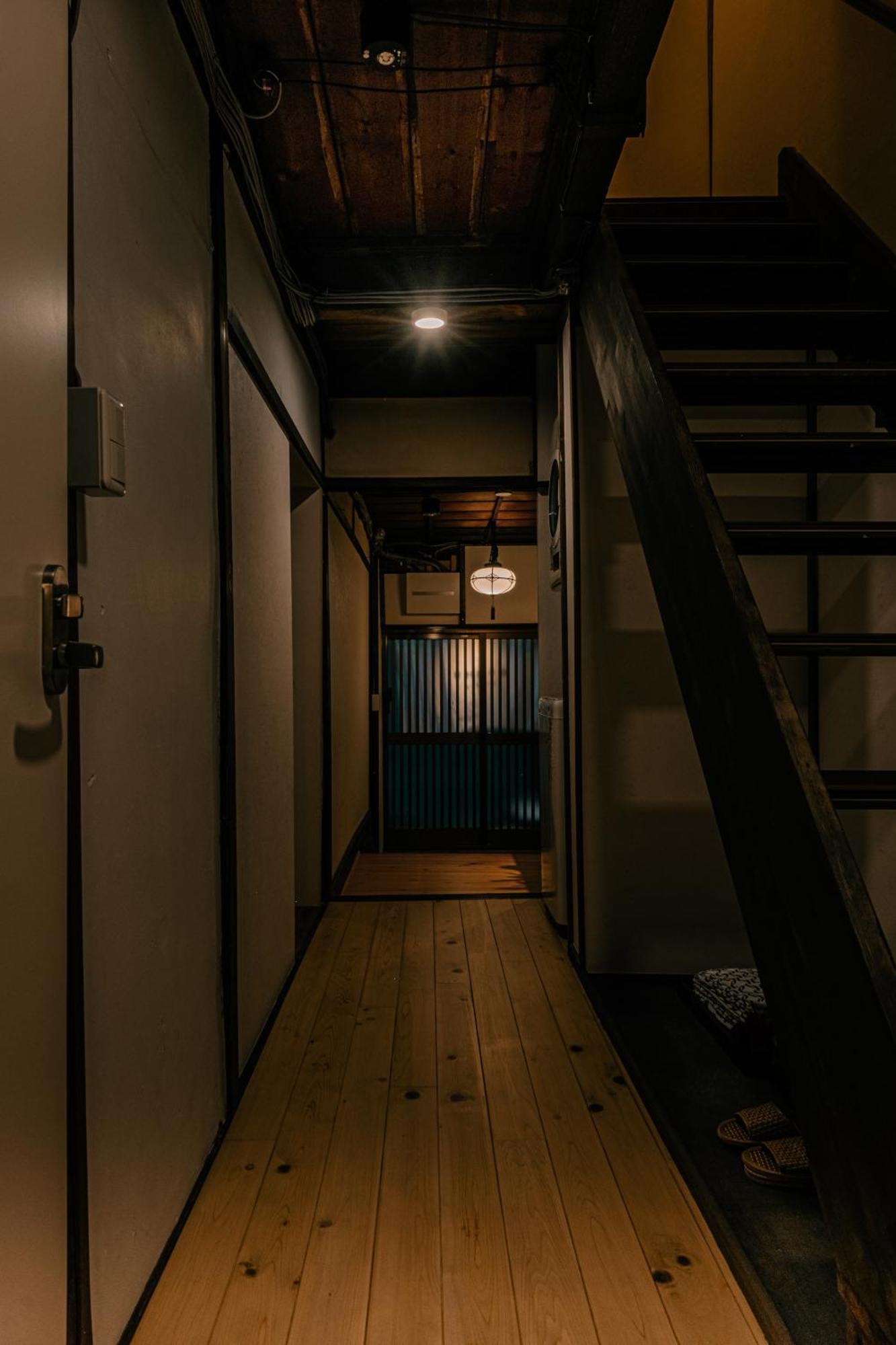 名鉄名古屋駅から一駅最寄り駅徒歩一分一棟貸切宿machiya Gashu Nagoya